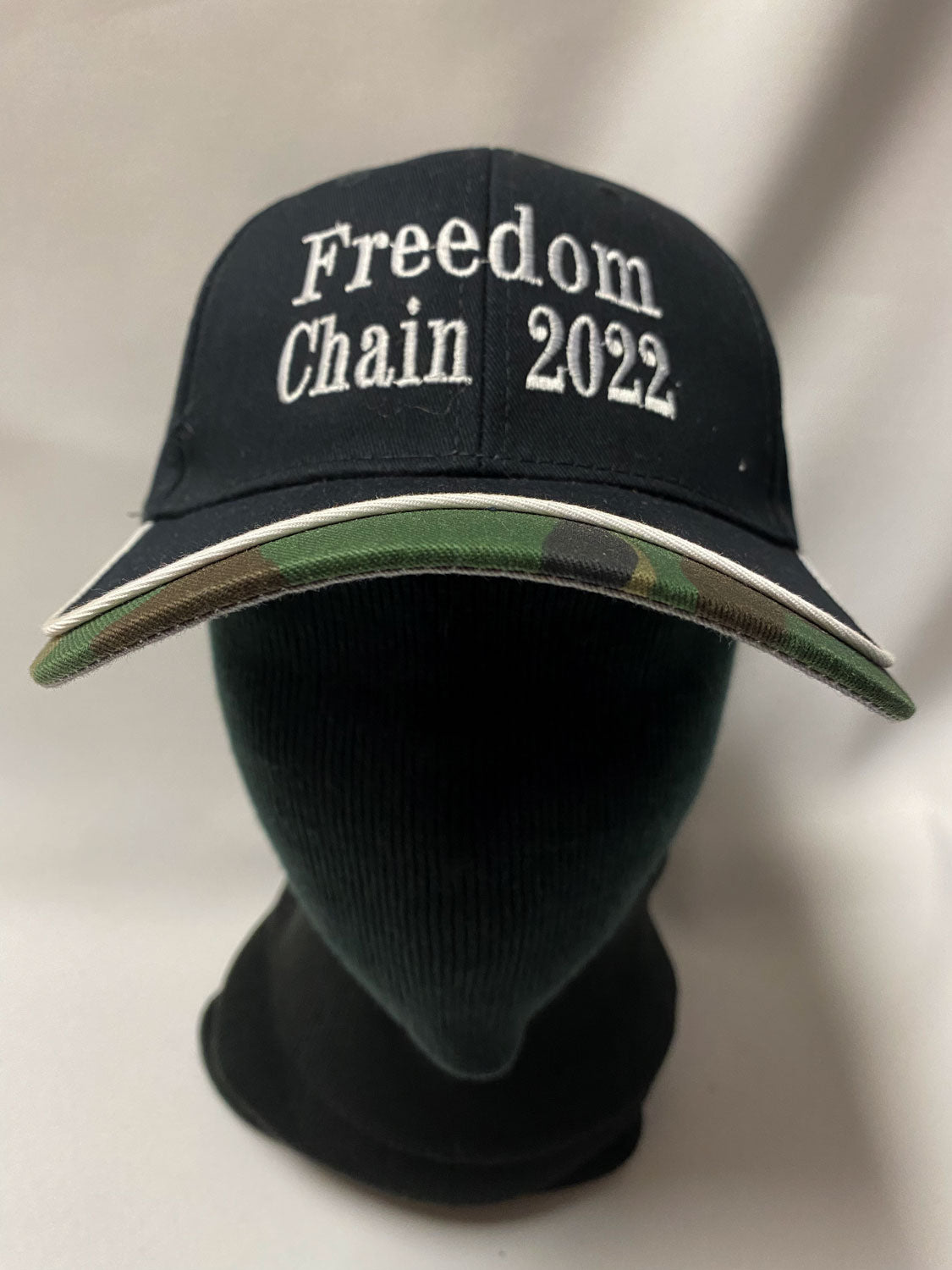 BALL CAP FREEDOM CHAIN 2022 - white embroidery on black with camouflage brim accent